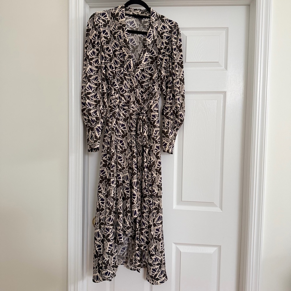 Banana Republic Factory Wrap Dress - Picture 7 of 7